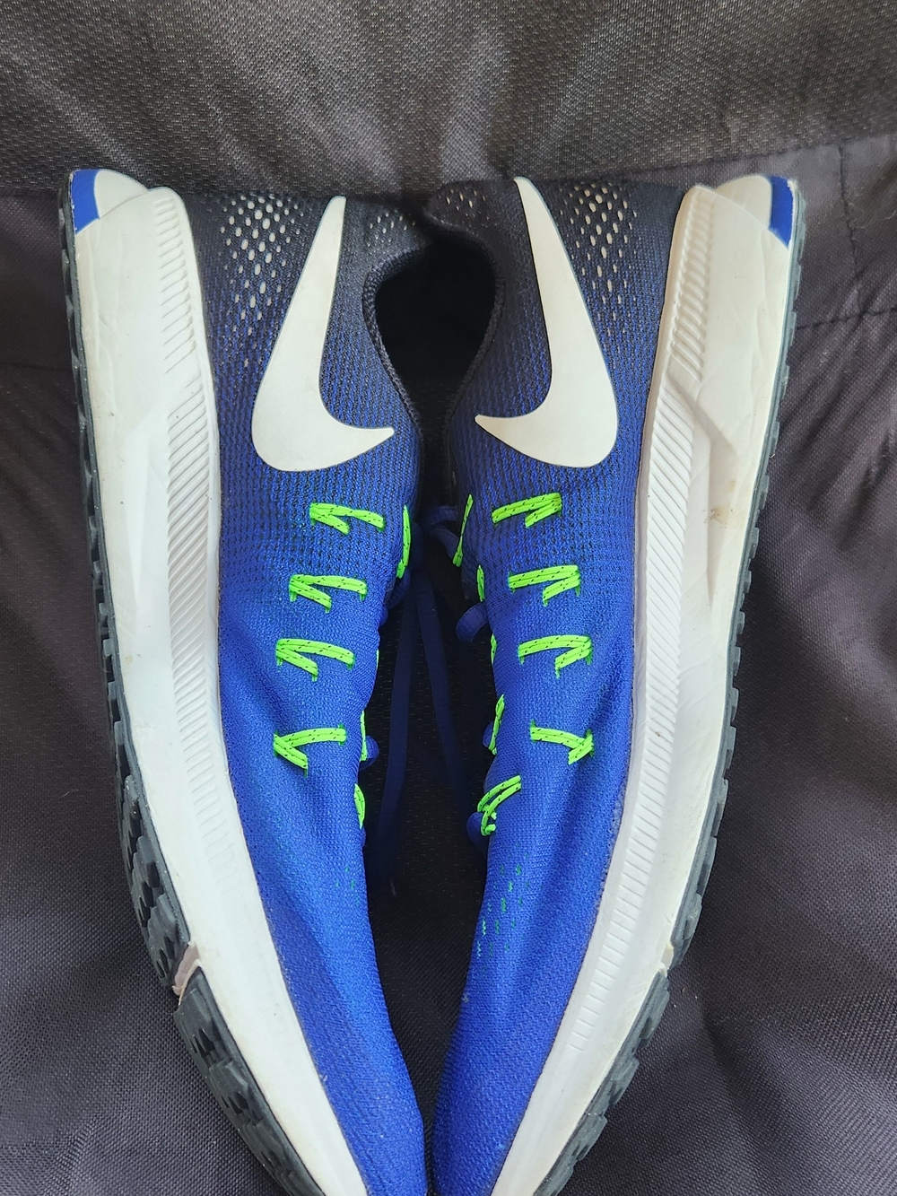 Nike Men’s Royal Blue Running Shoes with White Swoosh and Neon Green Accents